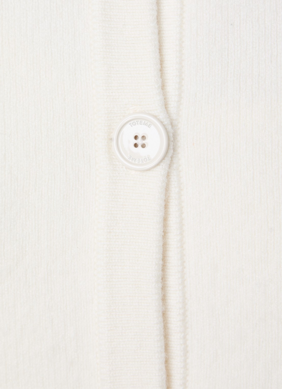 TOTEME Cropped fijngebreid vest met ronde hals - detail 3 gebroken wit