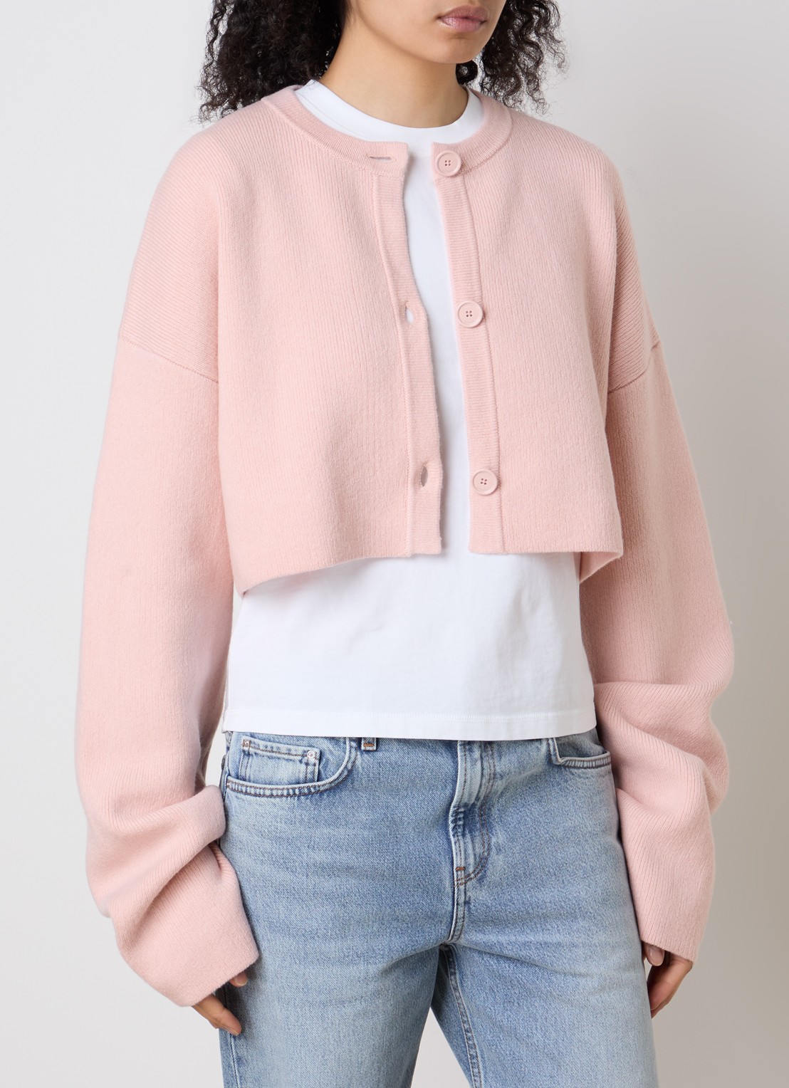 TOTEME Cropped fijngebreid vest met ronde hals - detail 2 oudroze