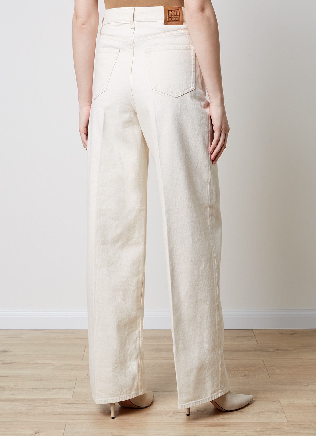 TOTEME High waist wide leg jeans van  katoen - achterkant 6 creme