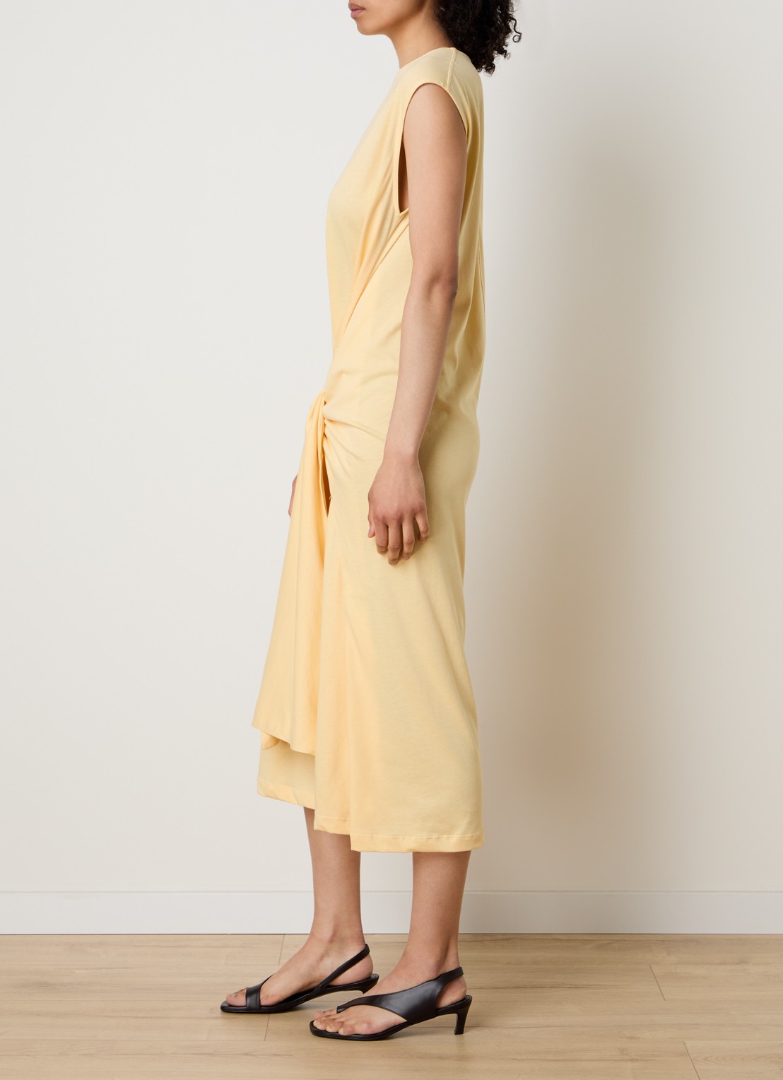 TOTEME Maxi jurk met geknoopt detail van jersey - voorkant 2 gebroken wit