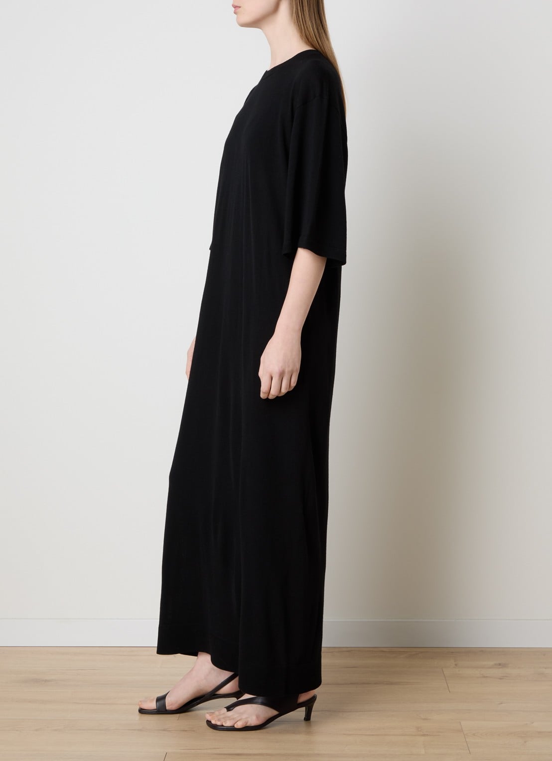 TOTEME Maxi jurk van wol met ribstructuur - voorkant 3 zwart