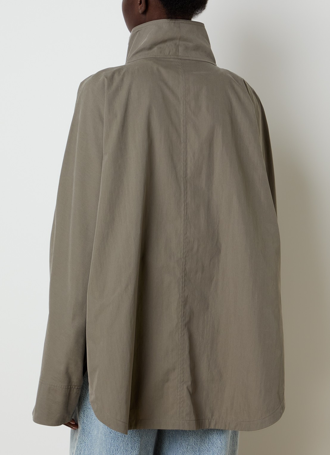TOTEME Oversized windjack met steekzakken - achterkant 3 bronsgroen