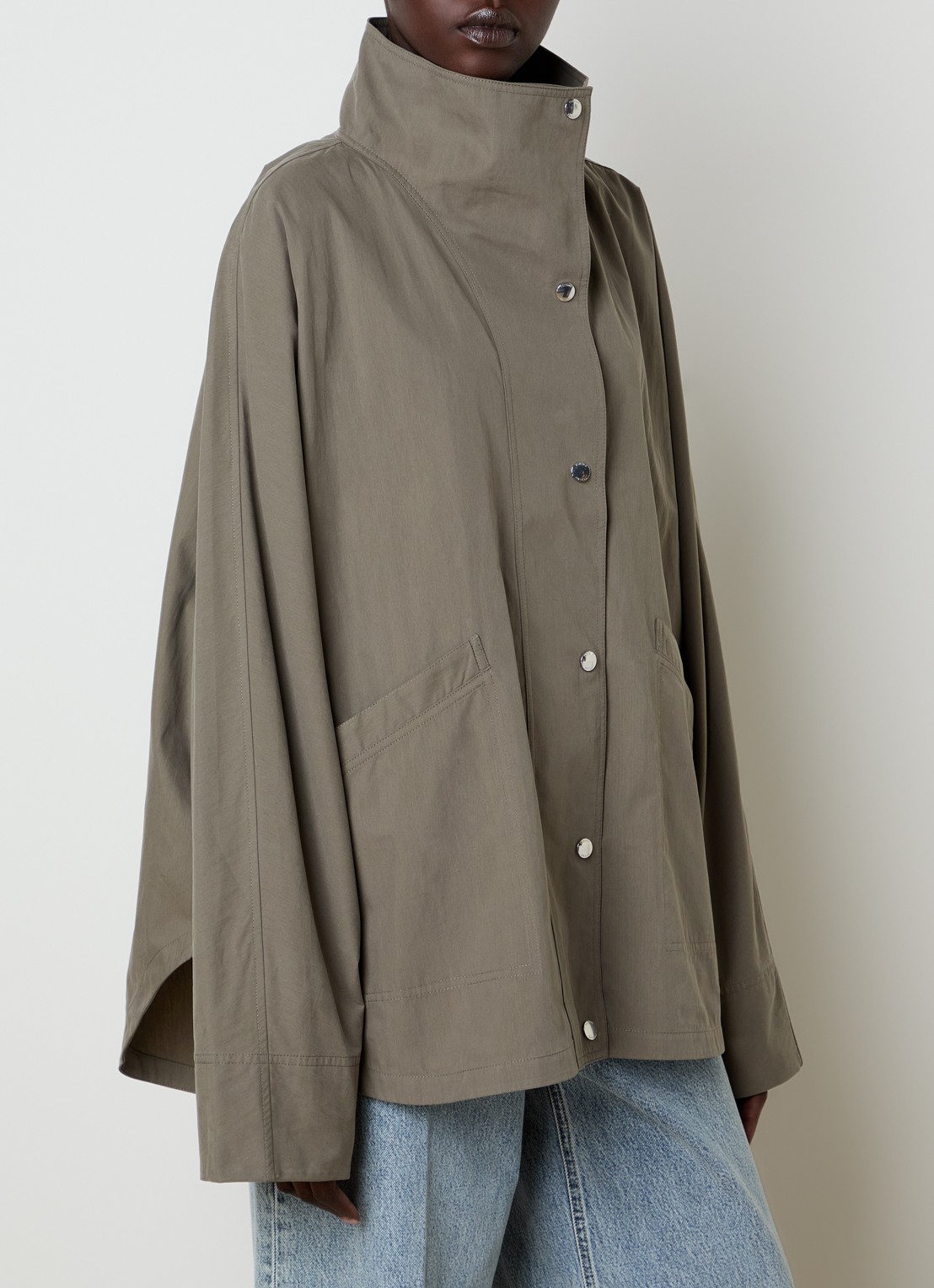 TOTEME Oversized windjack met steekzakken - detail 4 bronsgroen
