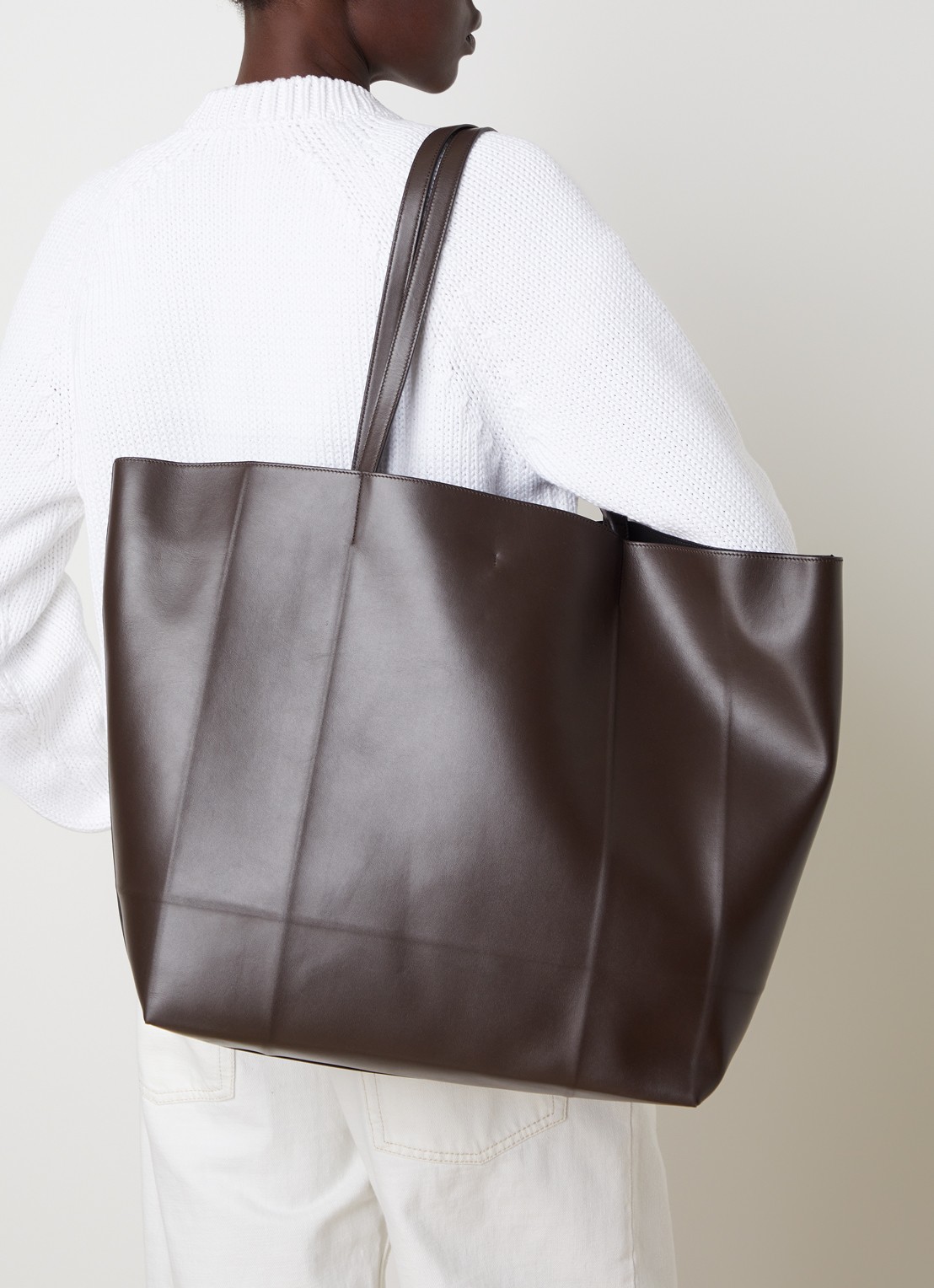 TOTEME Roam shopper van leer - voorkant 7 donkerbruin