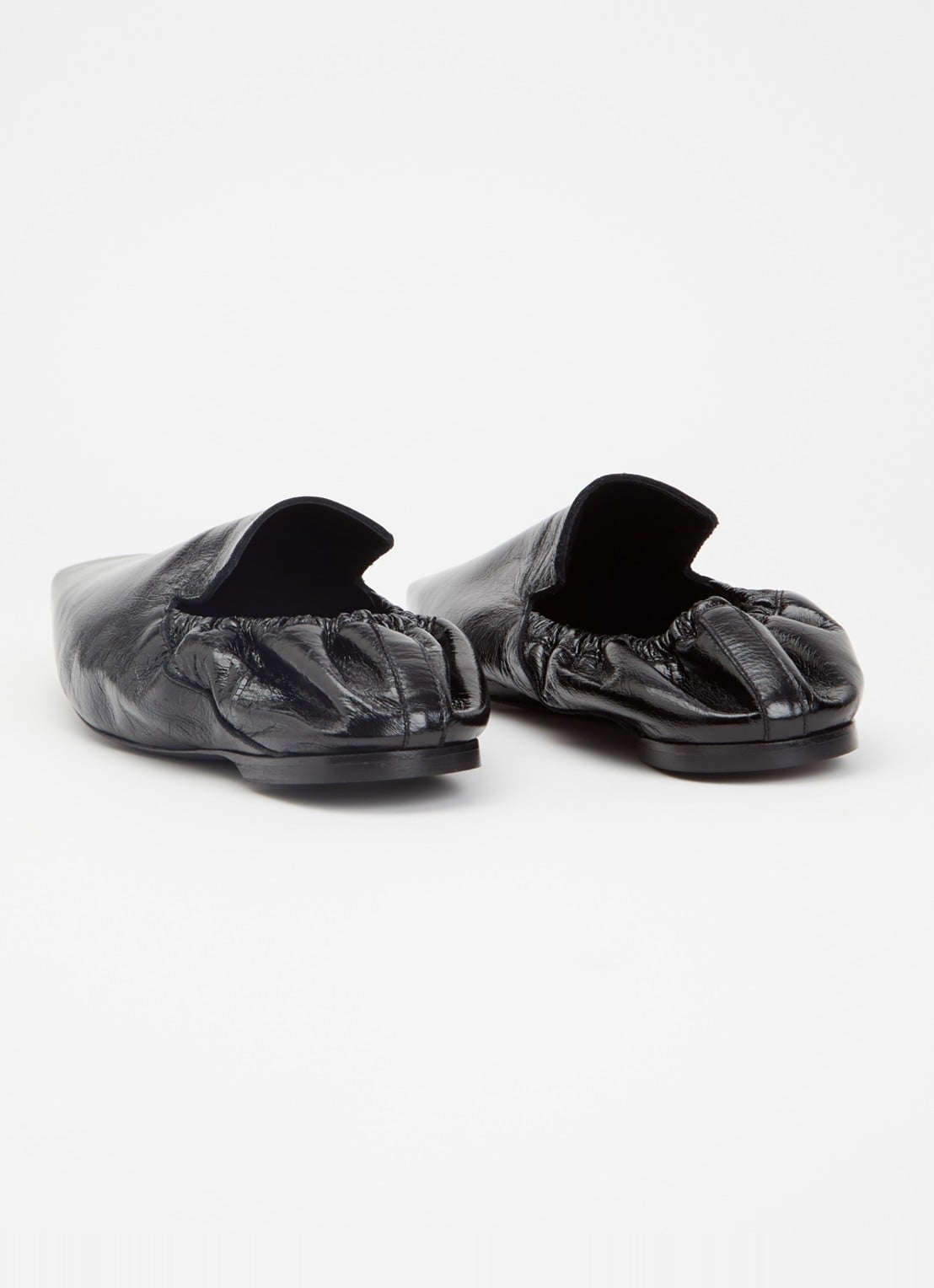 TOTEME Slip-on van lakleer - achterkant 7 zwart