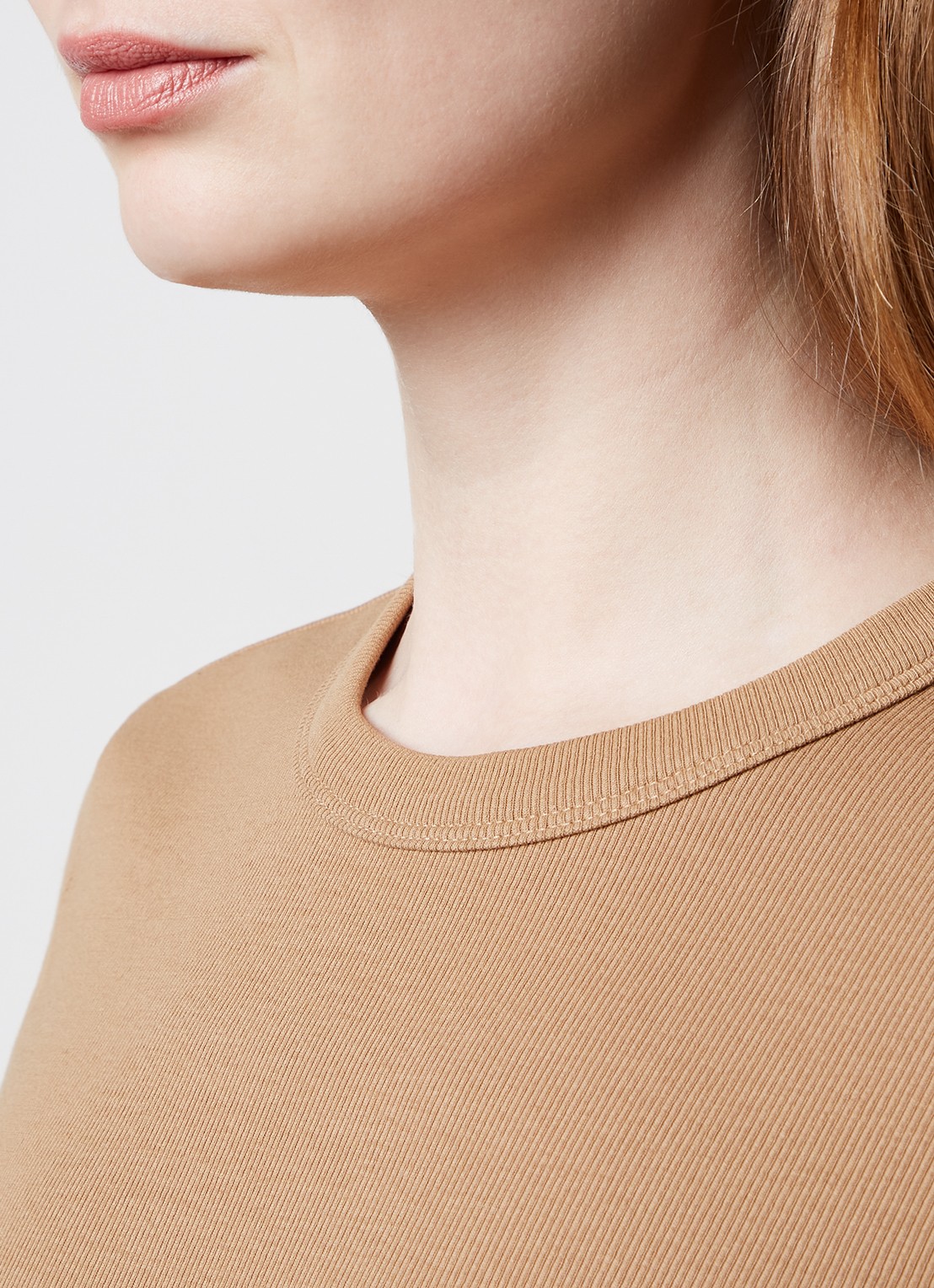 TOTEME T-shirt van  katoen met ribstructuur - detail 3 zand