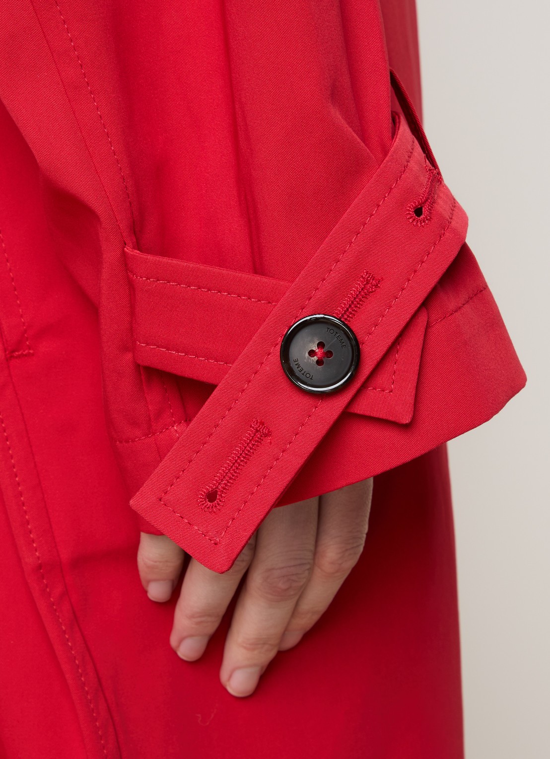 TOTEME Trenchcoat met steekzakken en strikceintuur - detail 6 rood