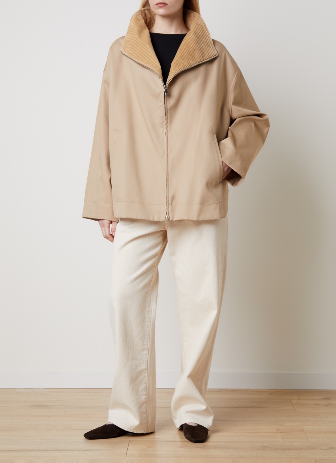 TOTEME Trenchcoat met steekzakken - voorkant 5 beige