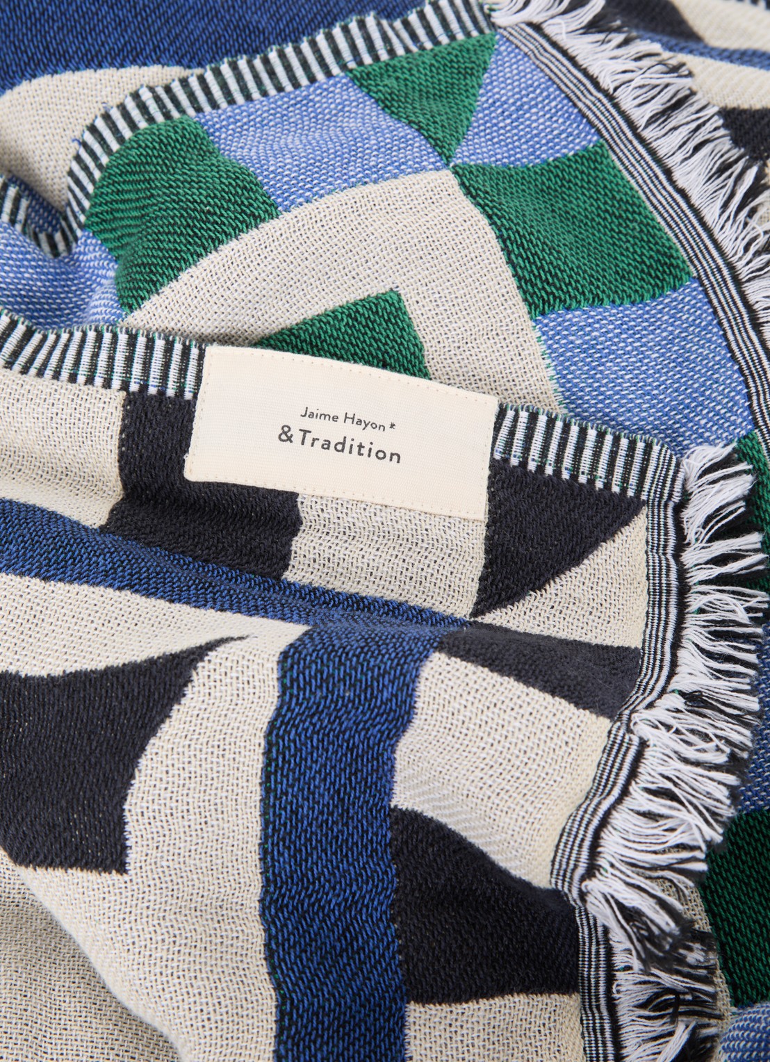 &Tradition Momento plaid 180 x 130 cm - detail donkerblauw