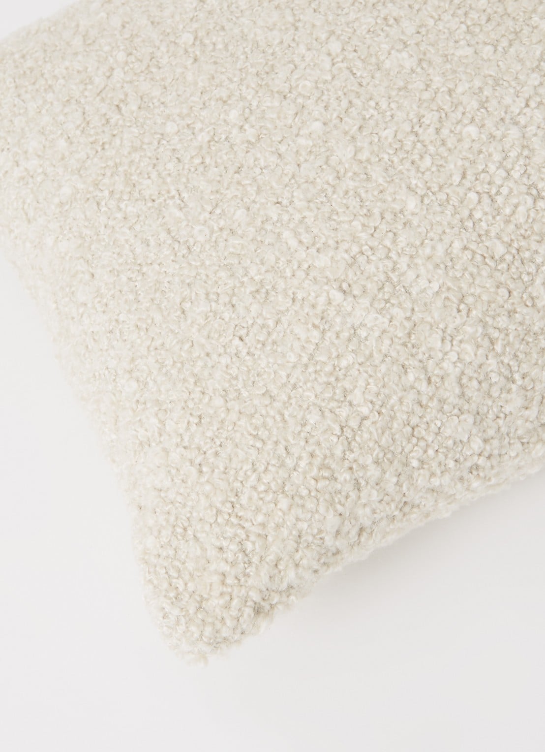 &Tradition Soft Boucle sierkussen 60 x 40 cm  - detail 2 wit