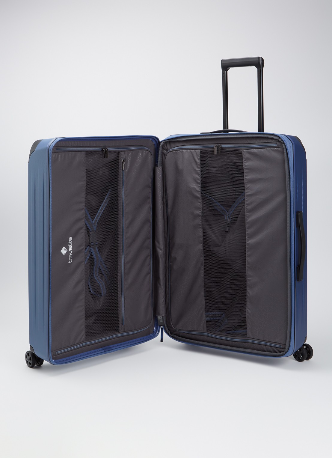 Travelite Dynamiic L vergrootbare spinner 76 cm - voorkant 2 blauw