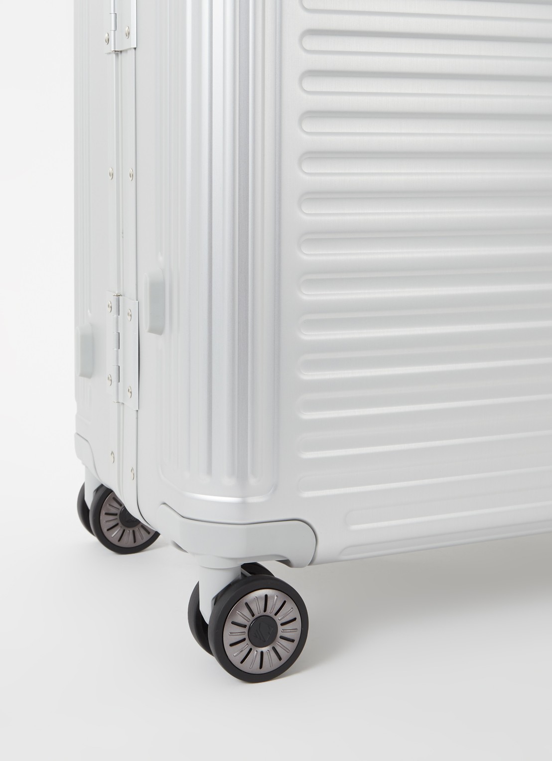 Travelite Next spinner 77 cm - detail 2 zilver