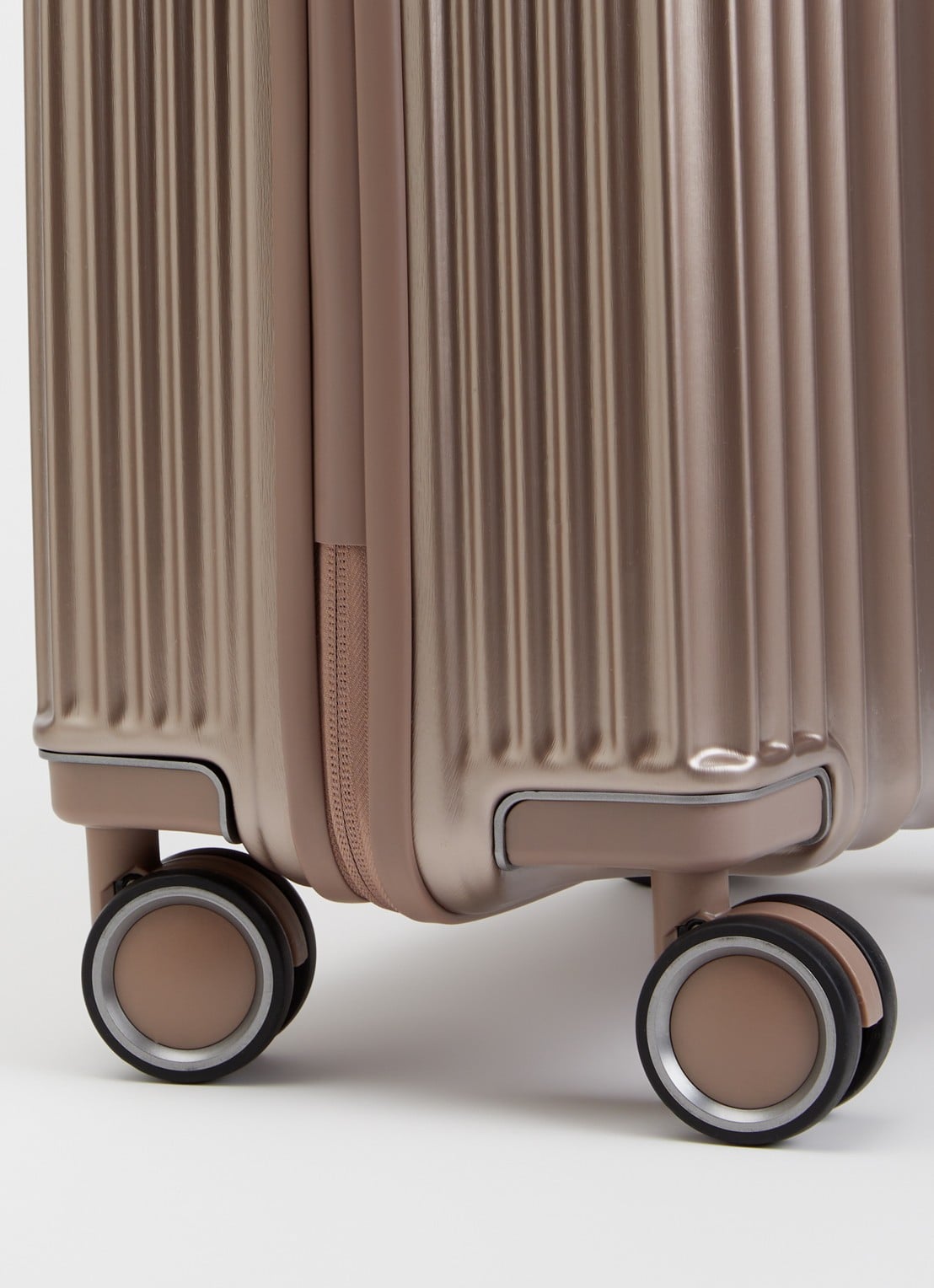 Travelite Paros S spinner 55 cm - detail 3 taupe