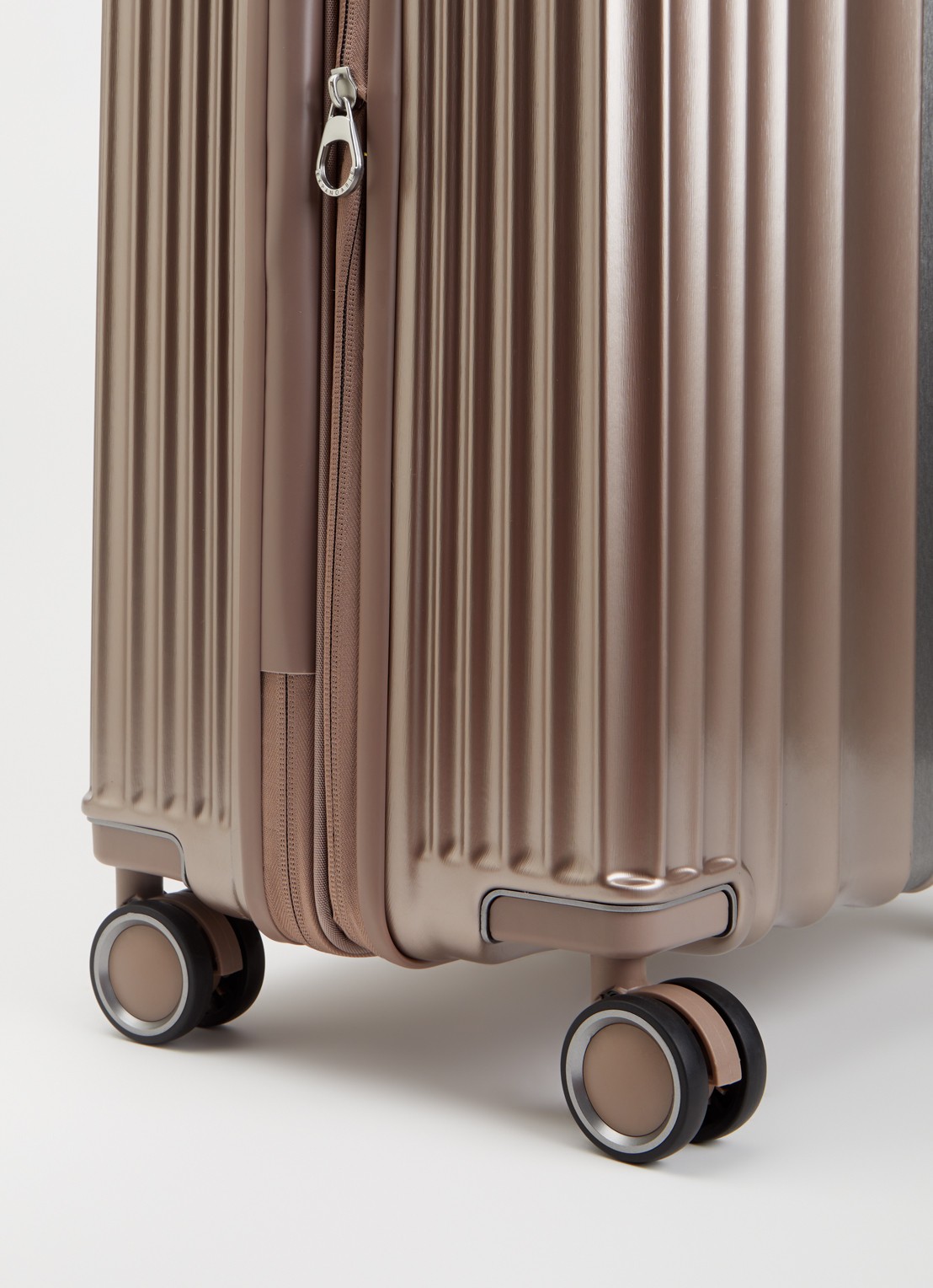 Travelite Paros vergrootbare spinner M 65 cm - detail 3 oudroze