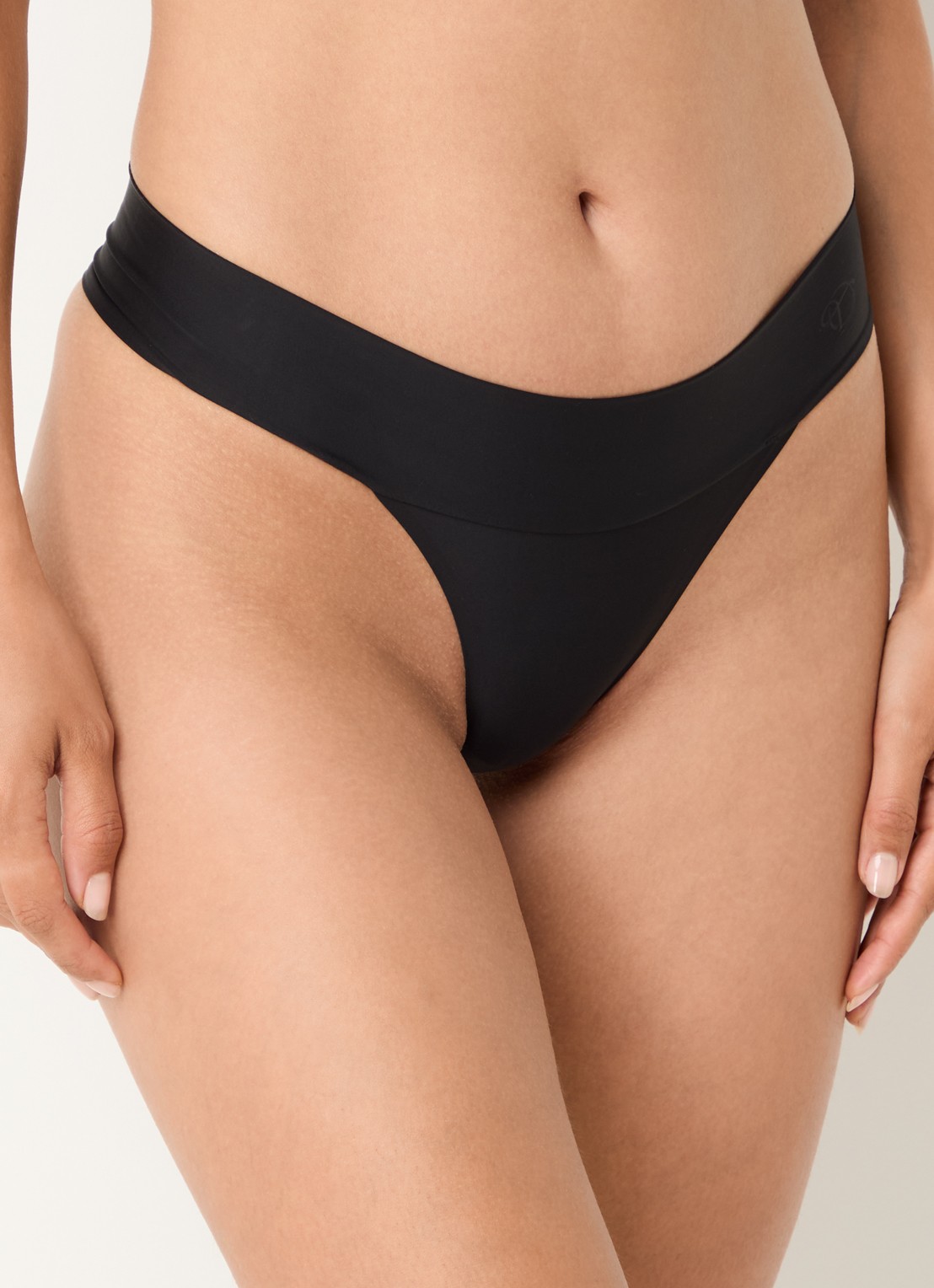 Triumph Body Makeup Illusion naadloze tanga - detail 2 zwart