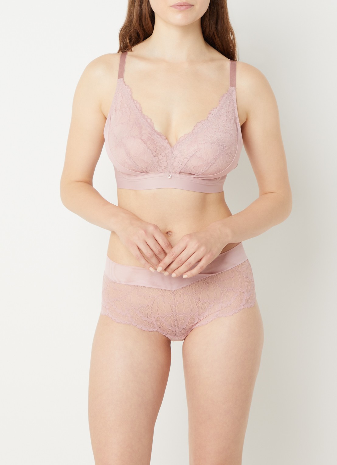 Triumph Love in Lace bralette met kant details - detail 3 lichtroze