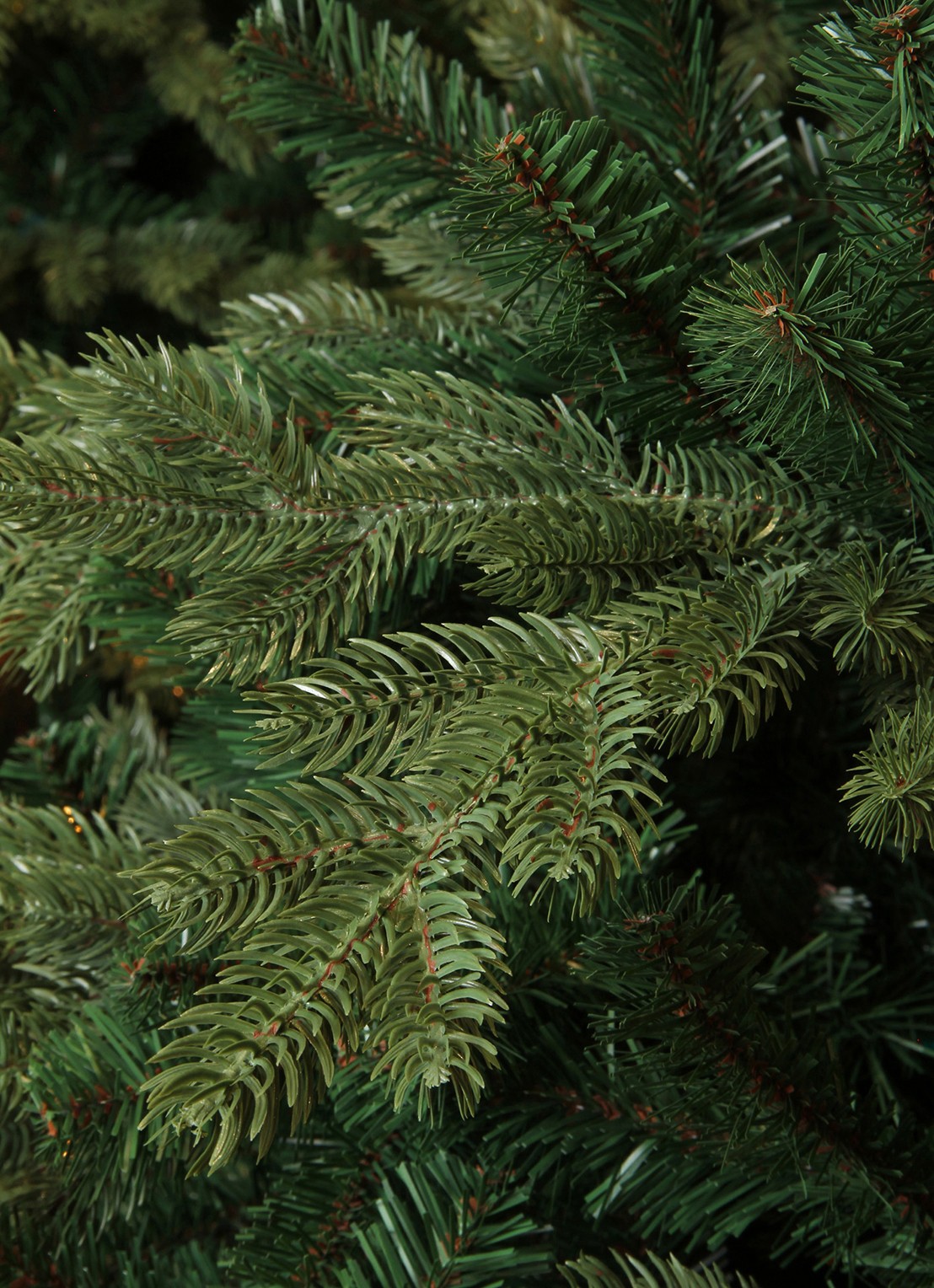 Triumph Tree Sherwood kunstkerstboom met LED verlichting 215 cm - achterkant groen