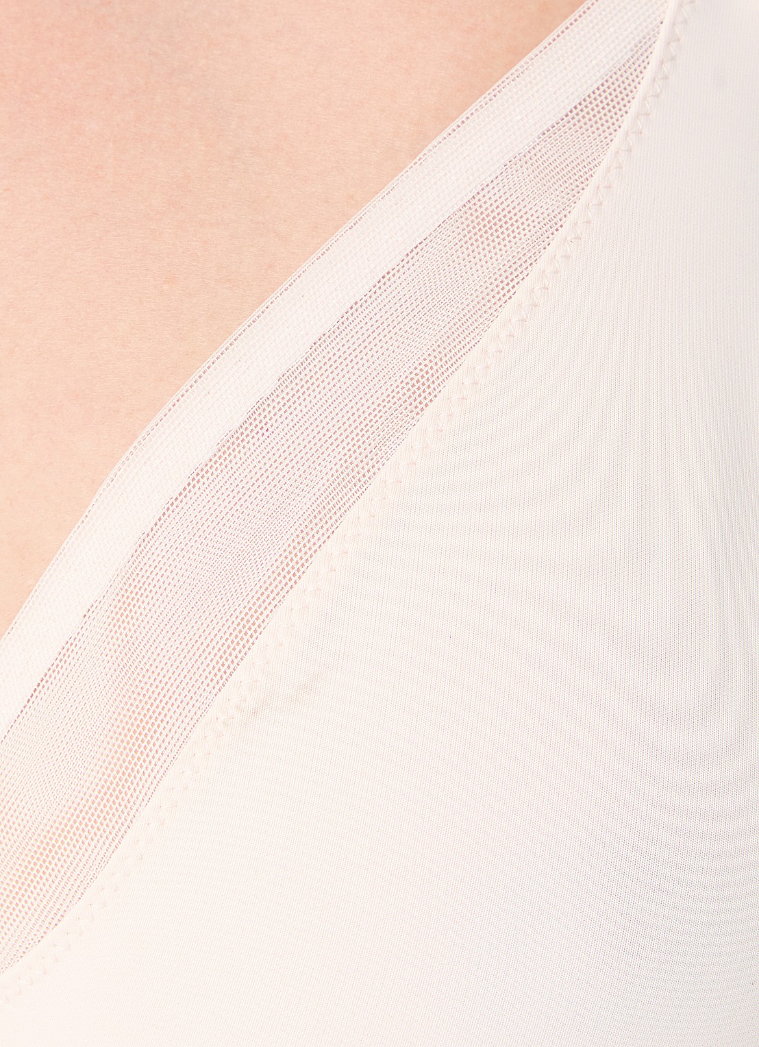 Triumph True Shape beugel bh met mesh - detail 4 creme