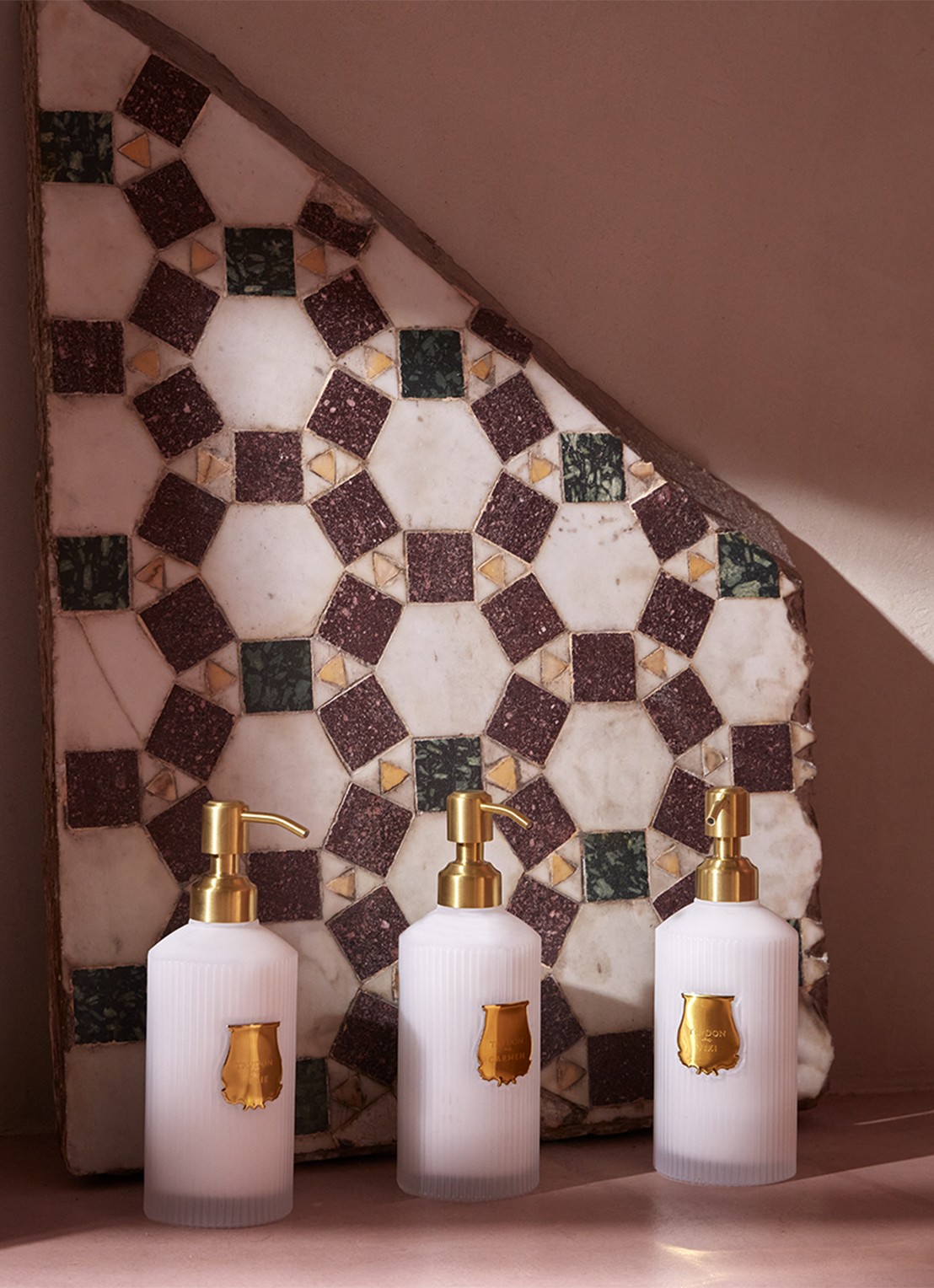 Trudon Carmen handlotion 350 ml - detail beige