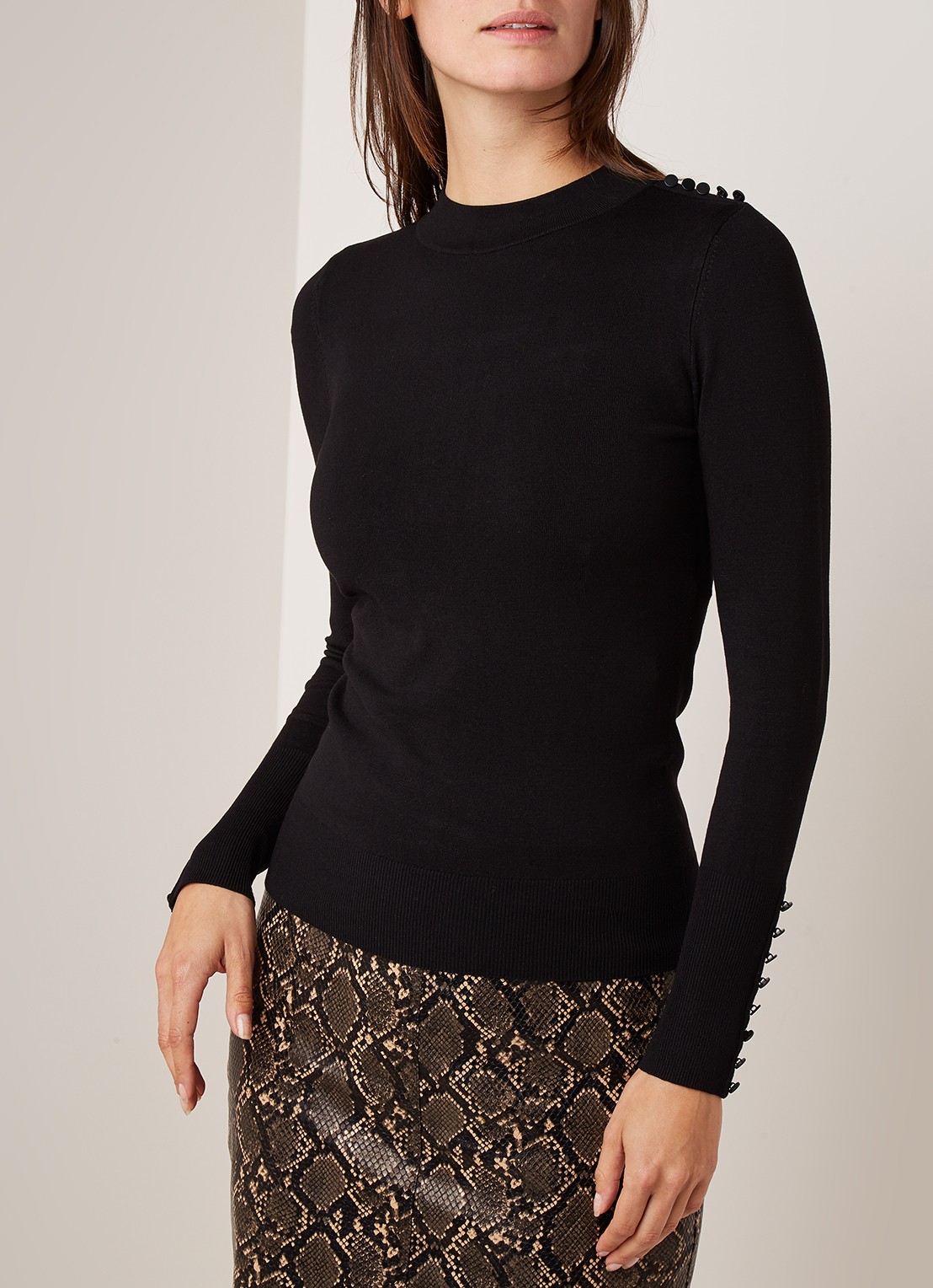 Tulisa fijngebreide longsleeve met sierknopen - detail 2 zwart