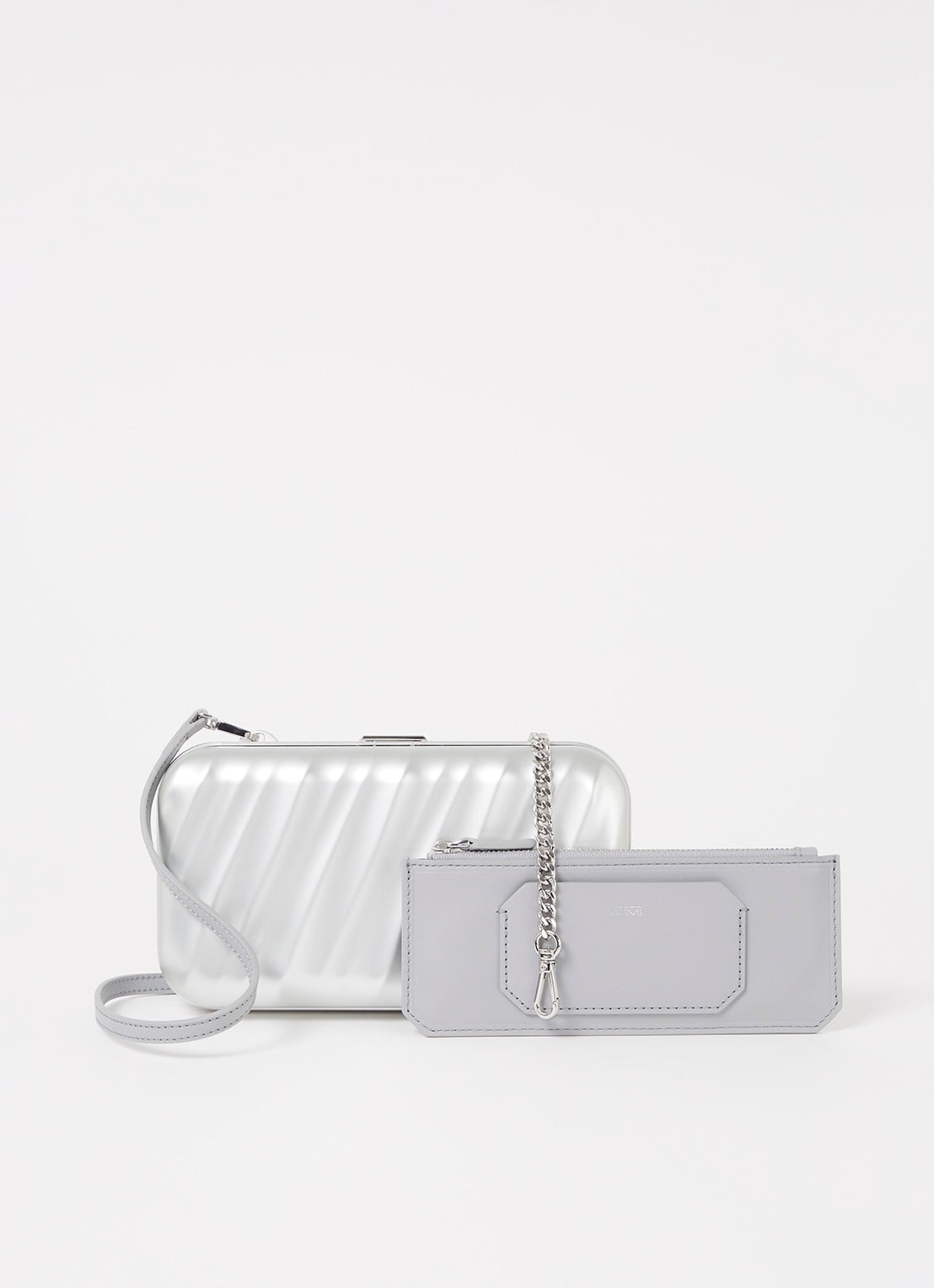 TUMI 19 Degree Aluminium clutch met afneembare schouderriem - voorkant 3 zilver