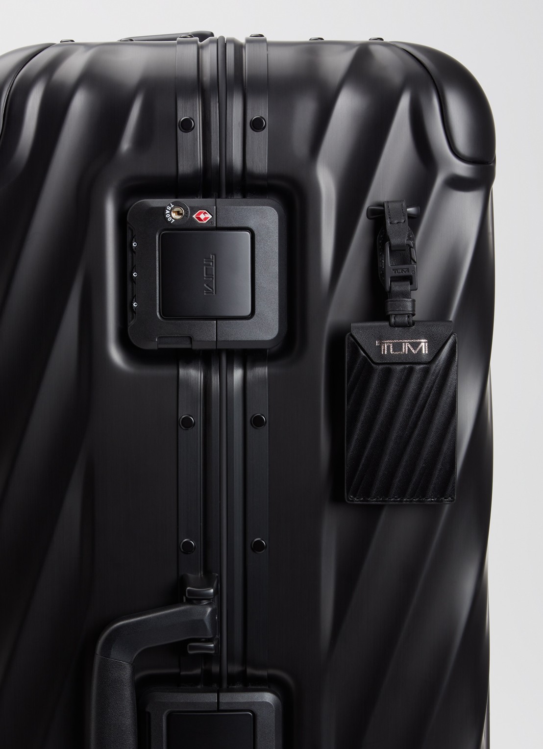 TUMI 19 Degree Aluminium Extended Trip spinner 77,5 cm - detail 4 zwart