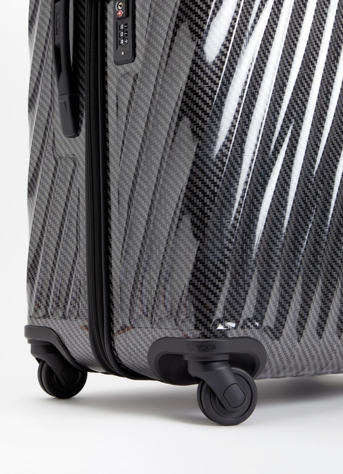 TUMI 19 Degree Extended Trip spinner 76 cm - detail zwart