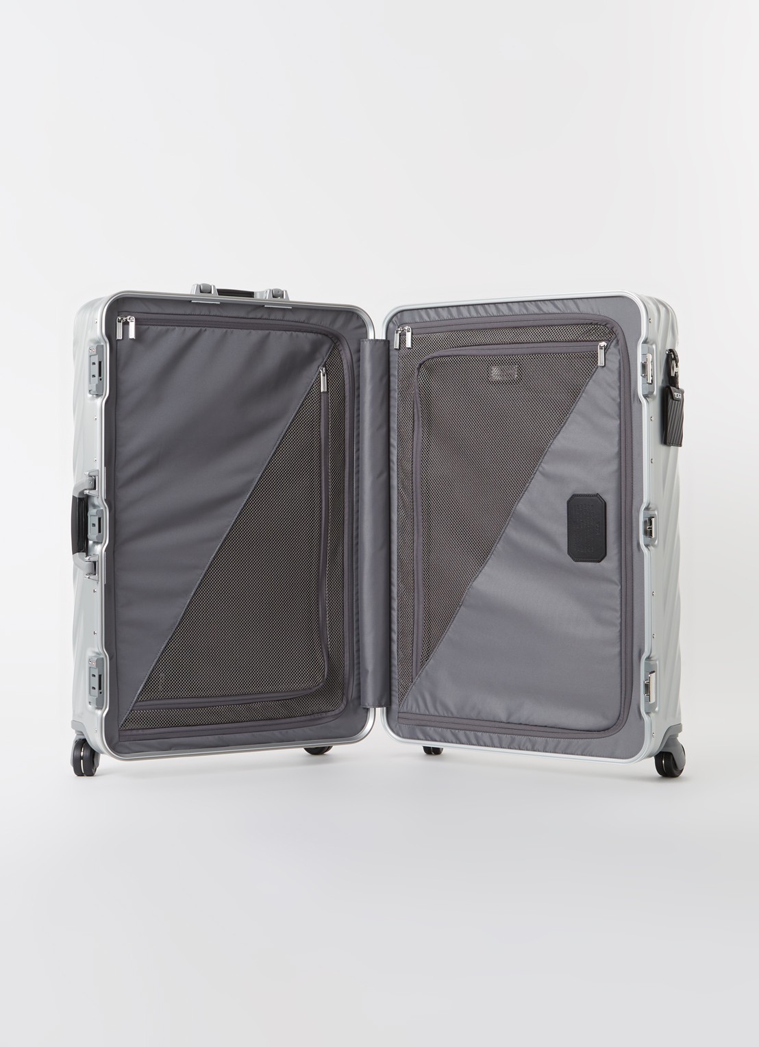 TUMI 19 Degree Extended Trip spinner 77,5 cm  - detail 3 zilver