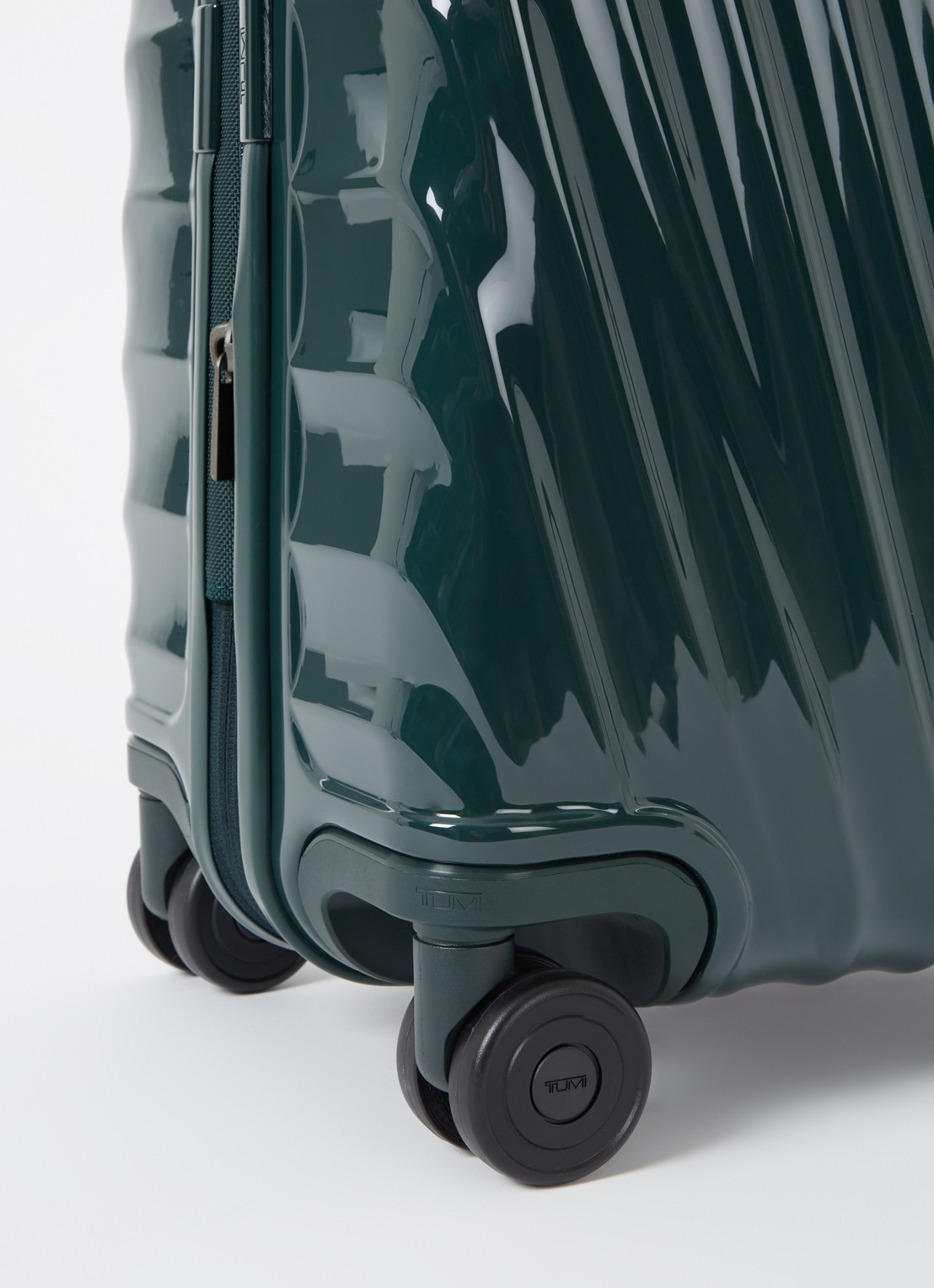 TUMI 19 Degree International spinner 56 cm - detail 3 donkergroen