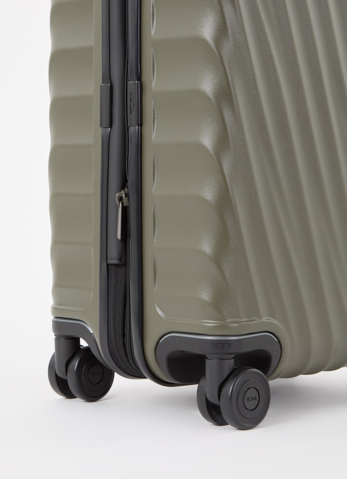 TUMI 19 Degree International vergrootbare spinner 55 cm  - detail 3 legergroen