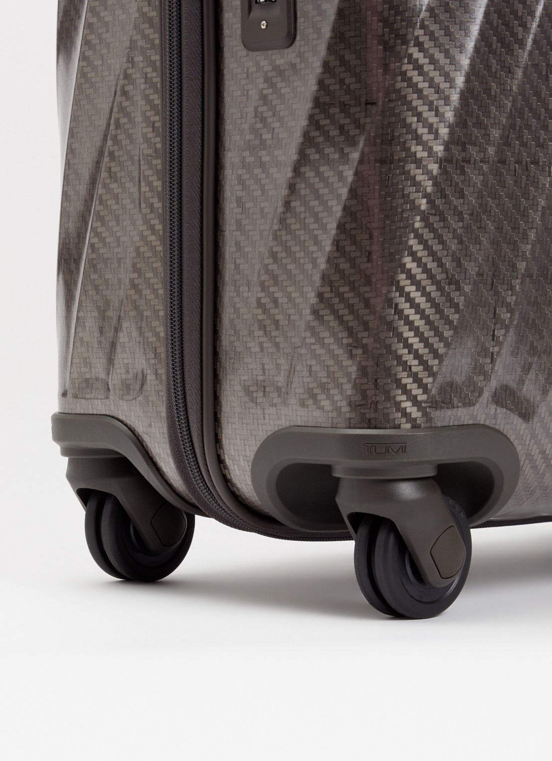 TUMI 19 Degree Lite Continental spinner 55 cm - detail 3 antraciet