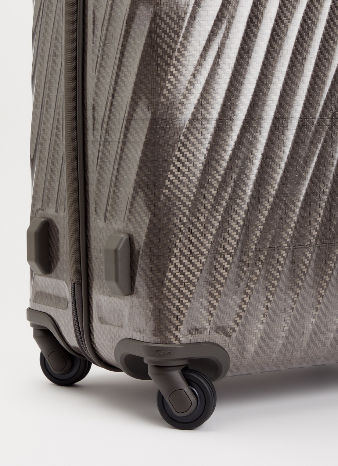 TUMI 19 Degree Lite Short Trip spinner 66 cm - detail 3 antraciet