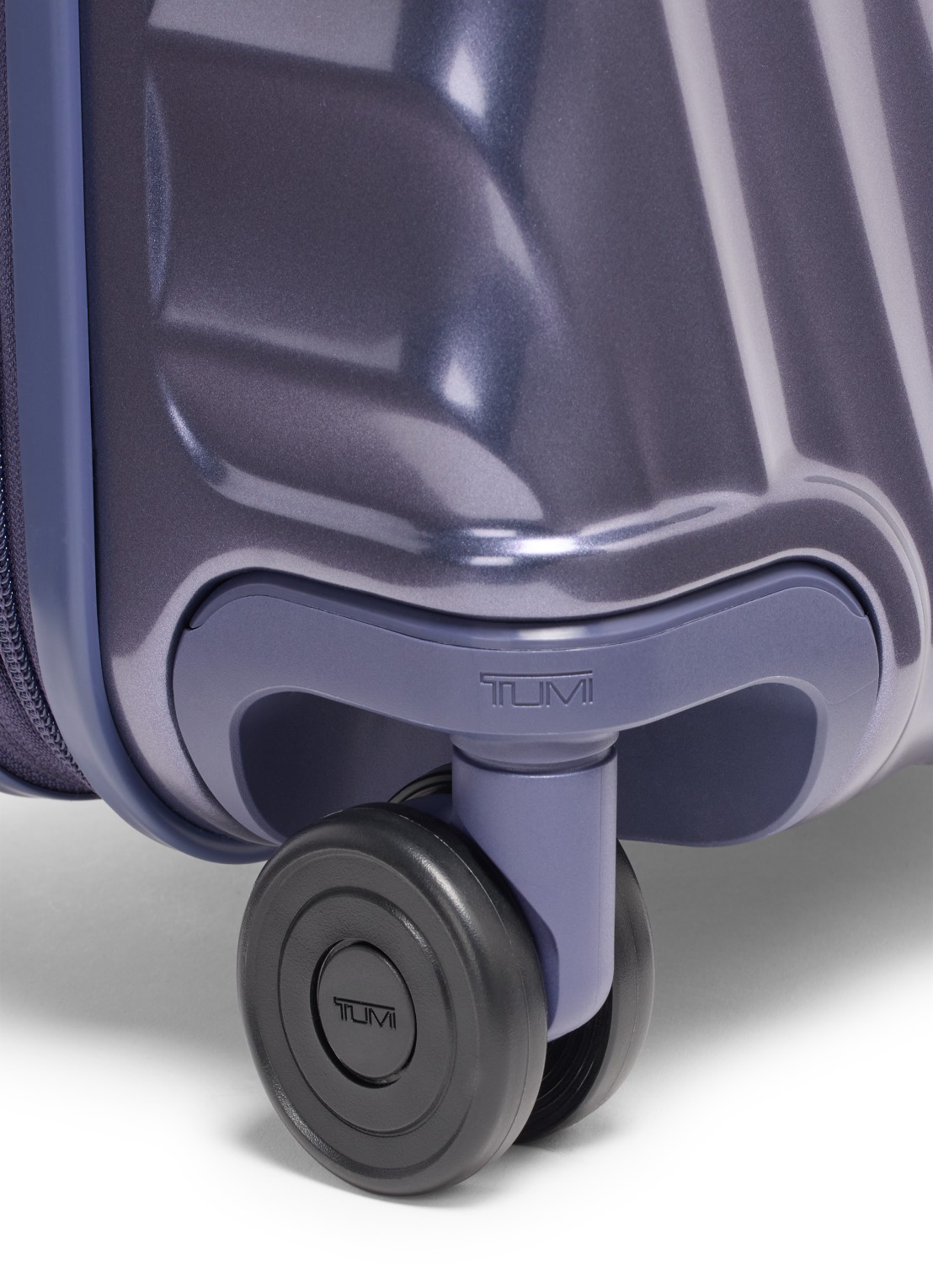 TUMI 19 Degree spinner 55 cm - detail 6 paars