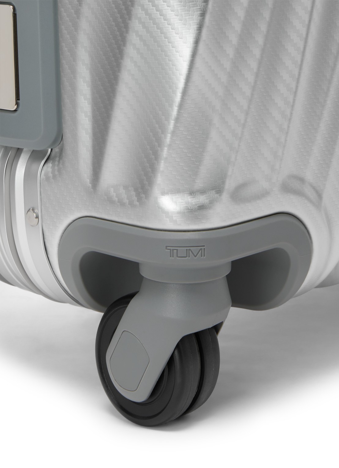 TUMI 19 Degree spinner 56 cm - detail 6 zilver