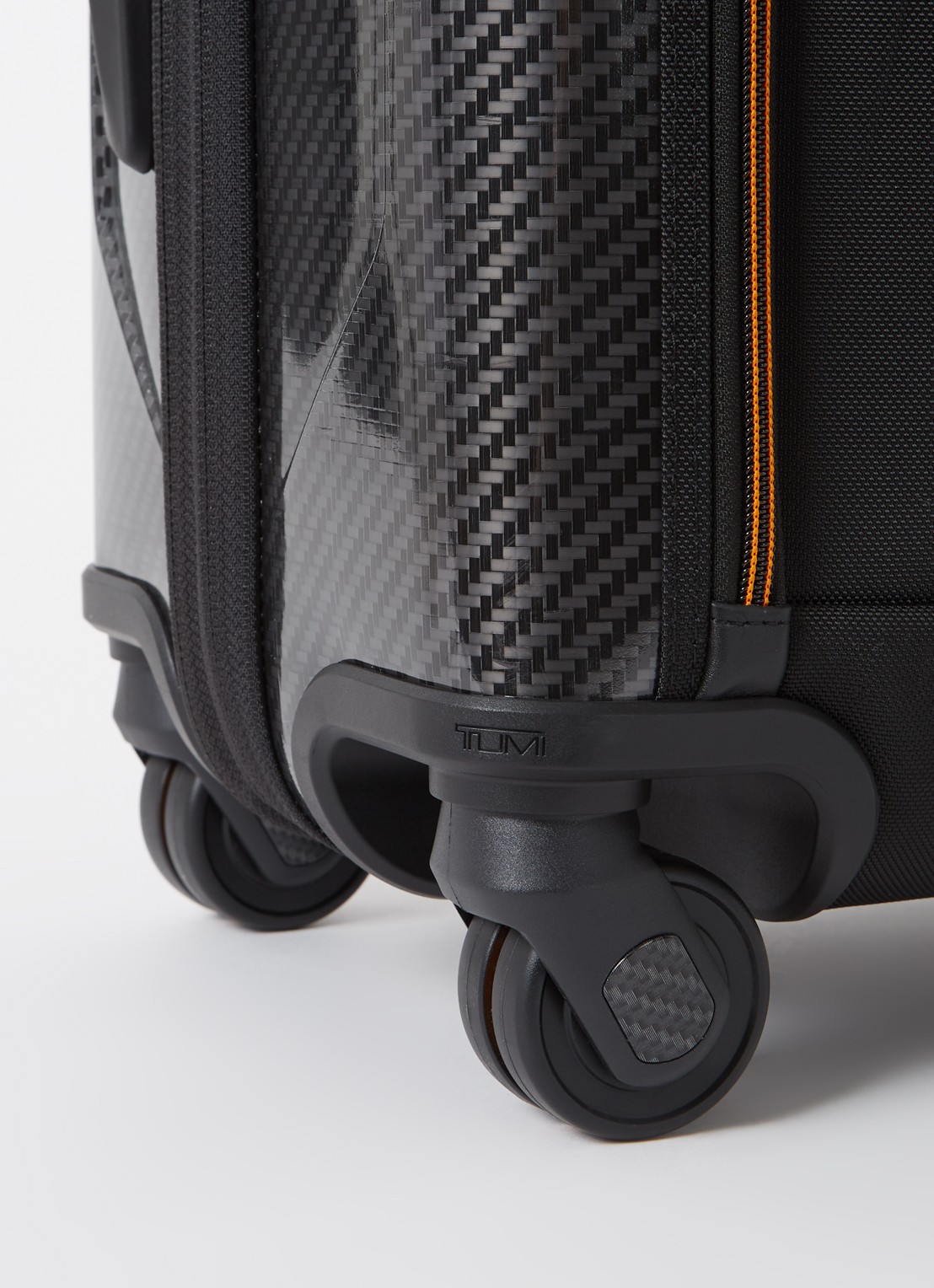 TUMI Aero McLaren spinner 56 cm - detail zwart
