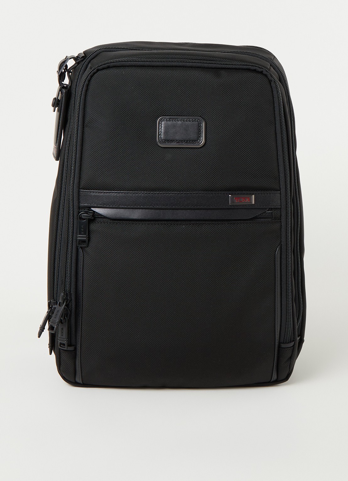 TUMI Alpha 3 Slim rugzak met 15 inch laptopvak - voorkant 2 zwart