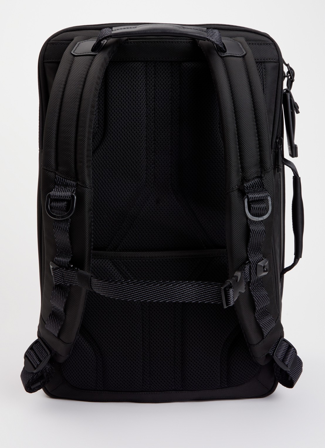 TUMI Alpha Bravo Detrick rugzak met 17 inch laptopvak - achterkant 2 zwart