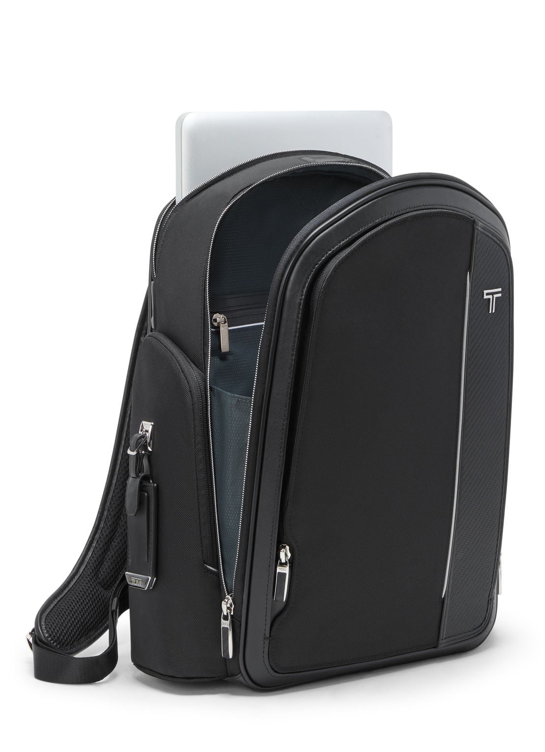 TUMI Arrive' Larson Medium rugzak met 16 inch laptopvak - voorkant 5 zwart