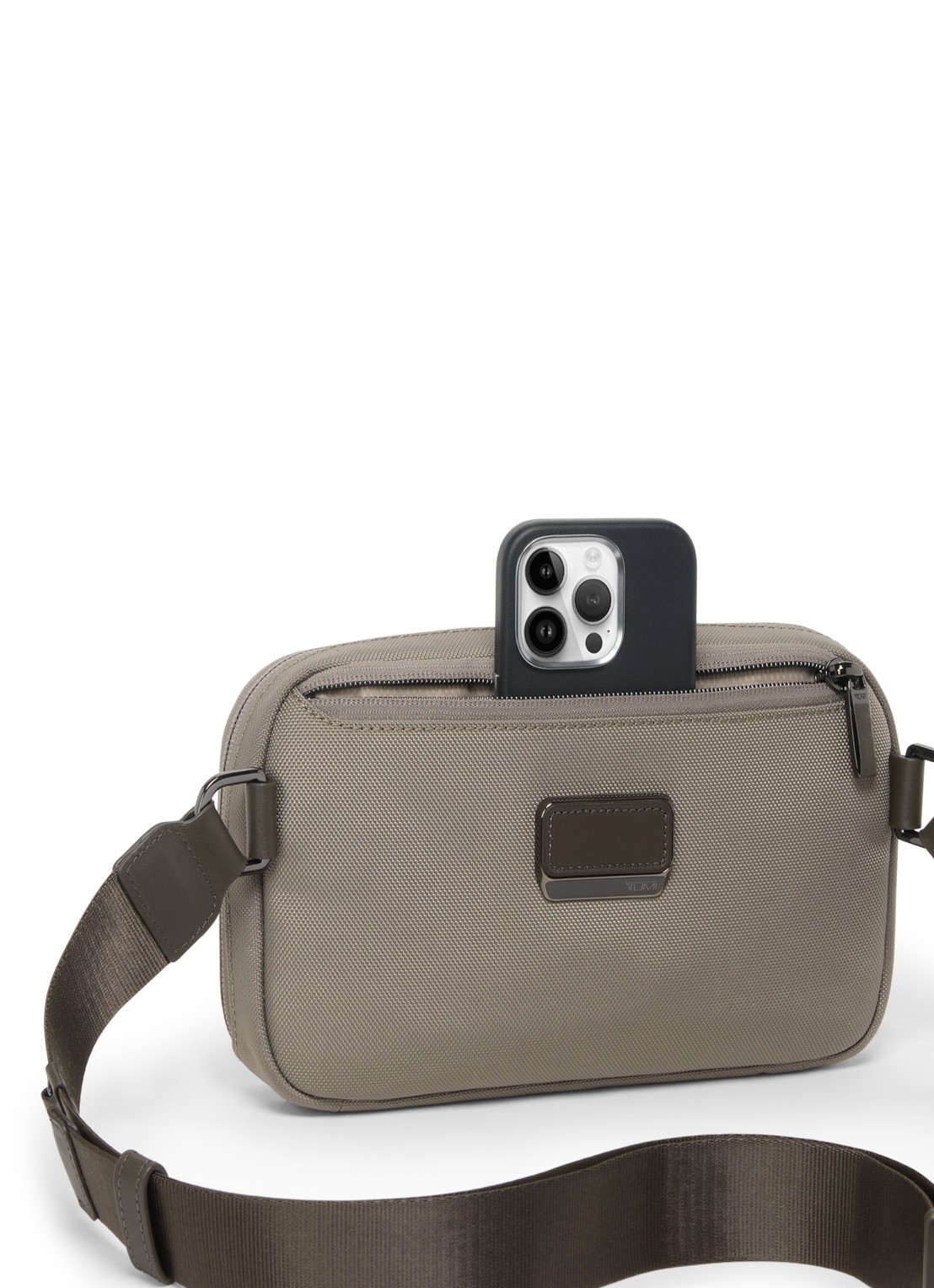 TUMI Arrive' Messina heuptas met logo - achterkant taupe