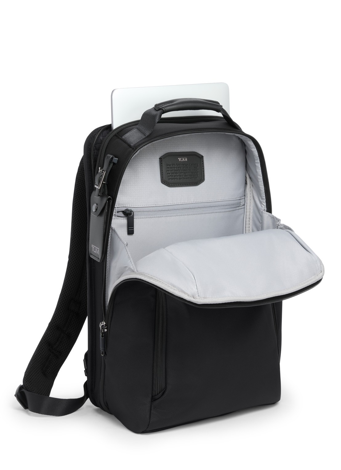 TUMI Rugzak met leren details en 16 inch laptopvak - voorkant 8 zwart