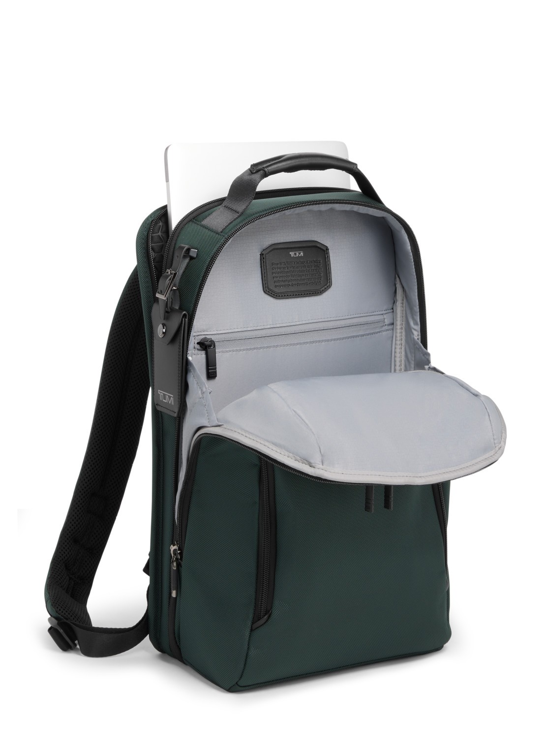 TUMI Rugzak met leren details en 16 inch laptopvak - voorkant 6 donkergroen