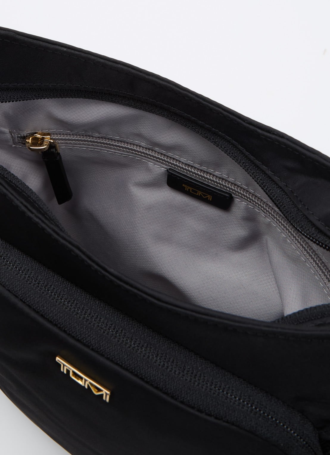 TUMI Voyageur Tyler crossbodytas met verstelbare schouderriem - detail zwart