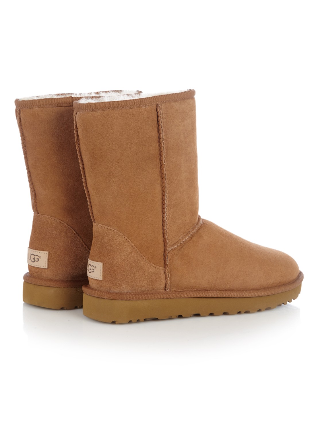 UGG Classic II Short enkellaarsje van suède - detail 2 cognac