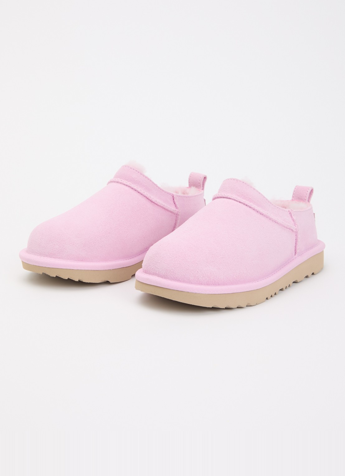UGG Classic Micro instapper van suède - voorkant 3 roze