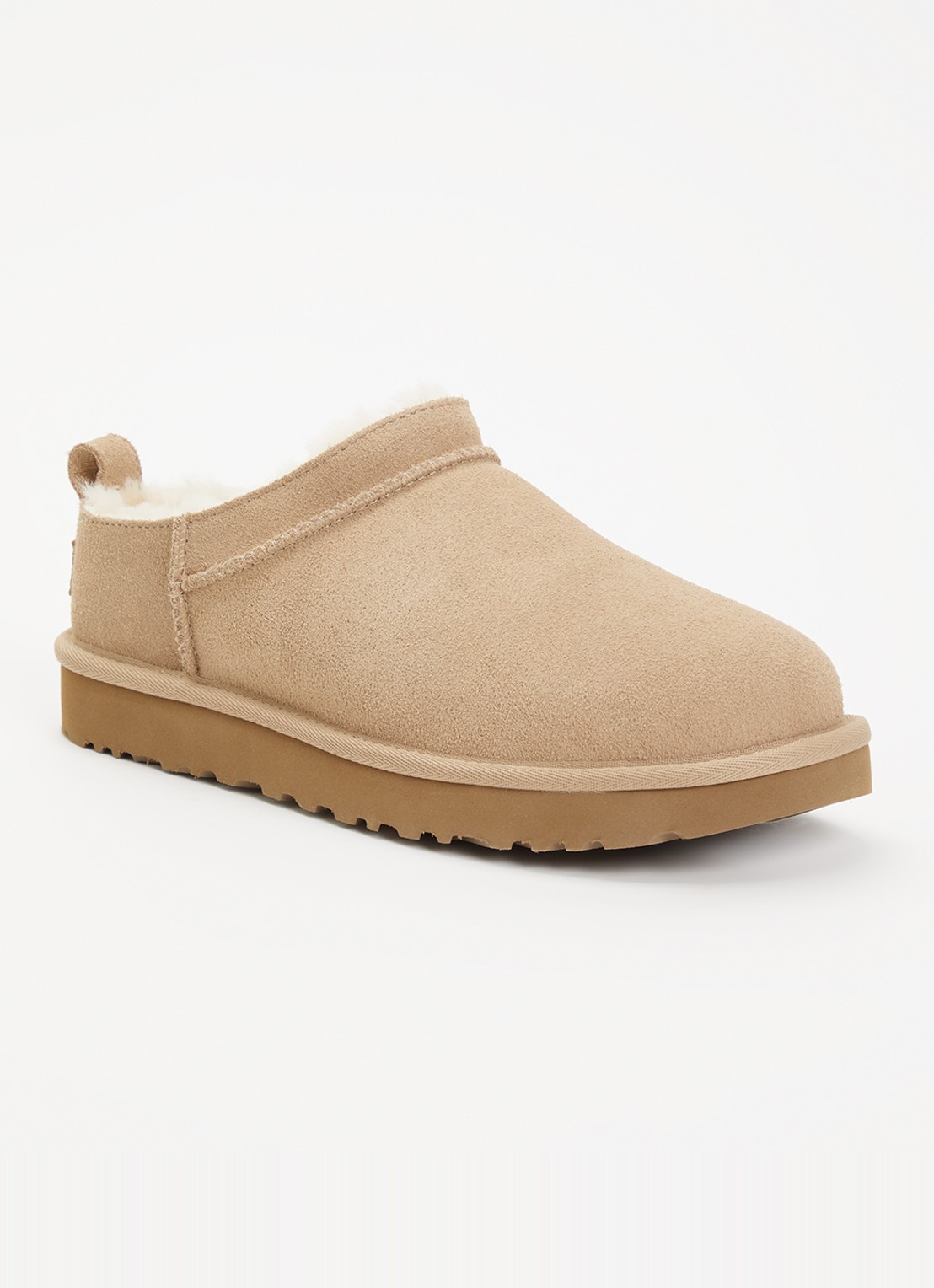 UGG Classic Micro instapper van suède - voorkant 5 donkerbeige