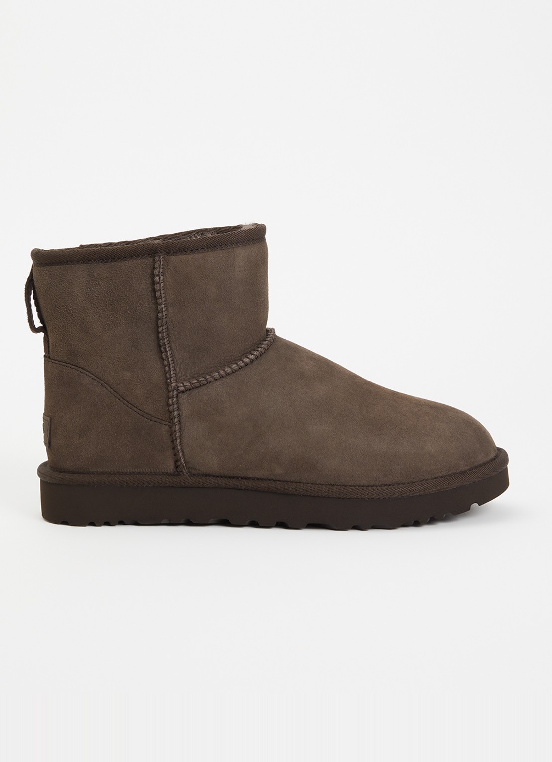 UGG Classic Mini enkellaarsje van suède - voorkant 2 donkerbruin