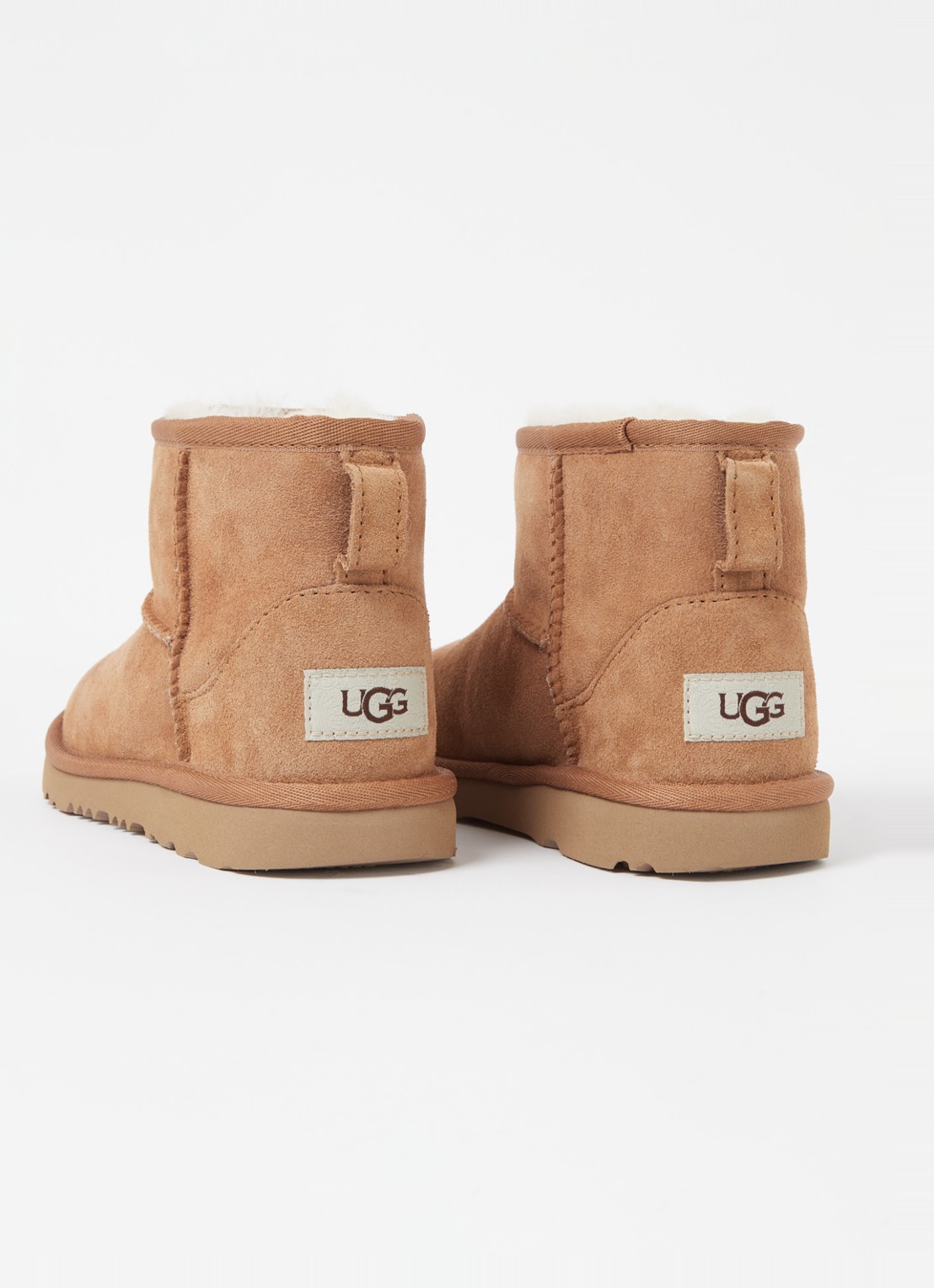 UGG Classic Mini II enkellaarsje van suède - detail 3 kastanjebruin