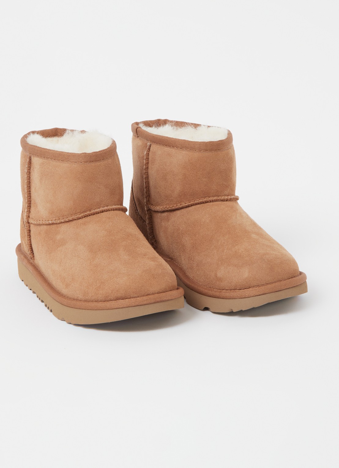 UGG Classic Mini II enkellaarsje van suède - voorkant 2 kastanjebruin