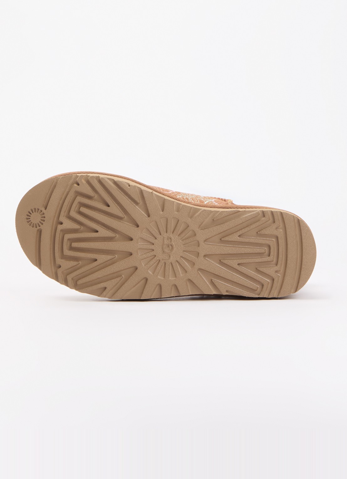 UGG Classic Mini Meadow enkellaarsje van suède met borduring - detail 4 camel