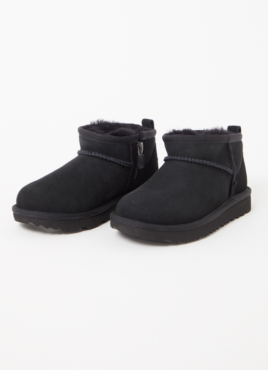 UGG Classic Ultra Mini enkellaarsje van suède - voorkant 2 zwart